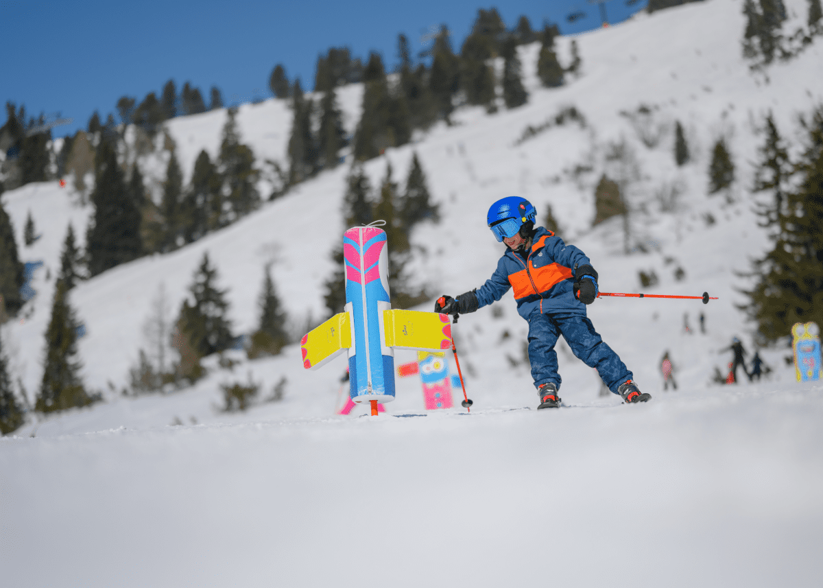 Skiing for the little ones in Obertauern