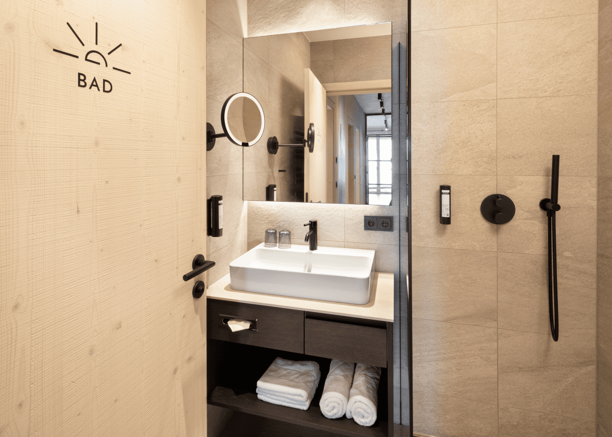 New bathroom in the apartments